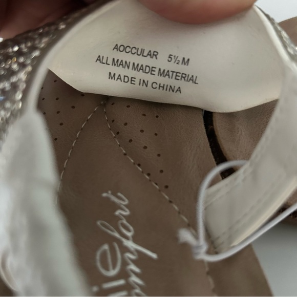 NEW Annie Comfort Sandals Rhinestone Thong Toe Sandals - Picture 7 of 7